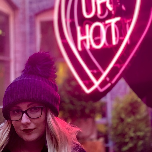 Meet Your Seller! 🎀 - Picture 7 of 8